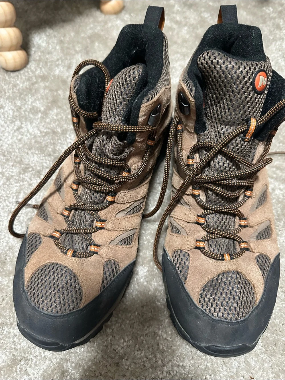 Merrell Men's Moab 3 Mid Waterproof Size 11 Earth Hiking Boots